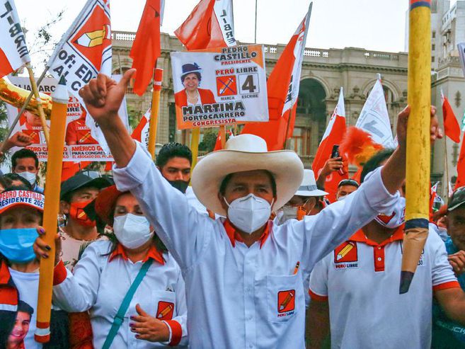 Perú: la sorpresiva victoria de un dirigente sindical combativo en las elecciones presidenciales reflejo de la crisis de régimen