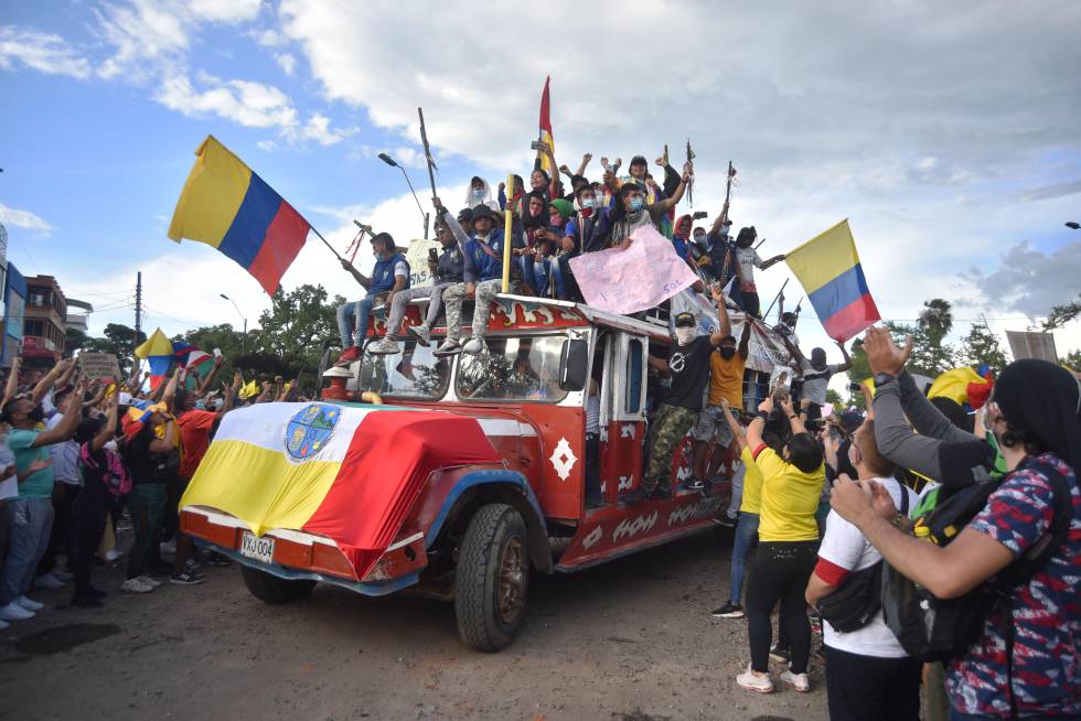 Las masas colombianas han tumbado el robo tributario: ¡A tumbar a Duque!