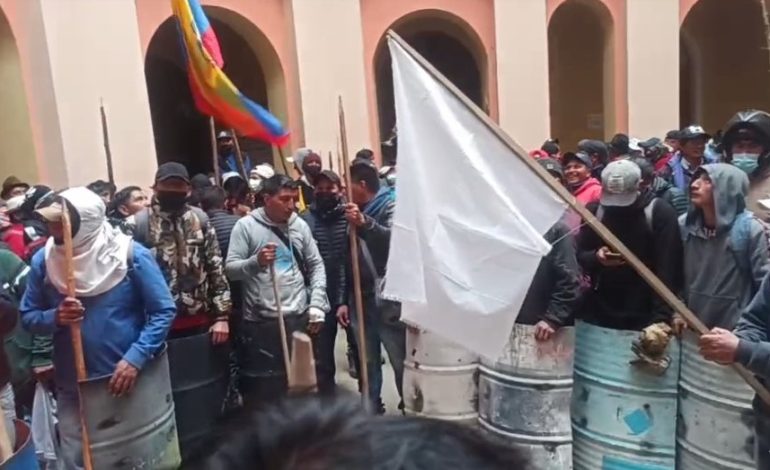 Ecuador paro nacional: decenas de miles marchan en Quito y empiezan las tomas de gobernaciones￼