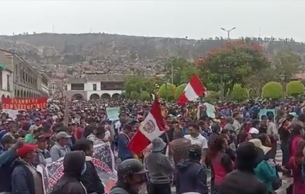 Perú: baño de sangre en Ayacucho – que se vayan todos y que gobierne el pueblo trabajador